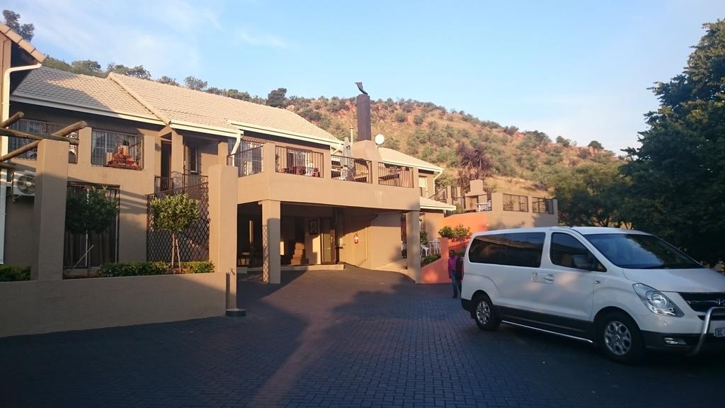 Alvesta Guest House Roodepoort Exterior foto