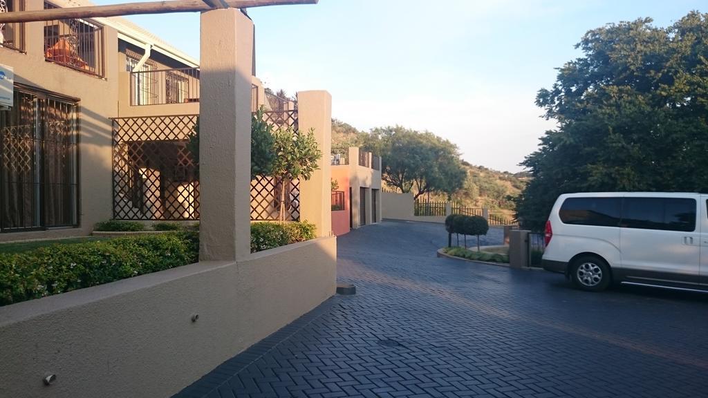 Alvesta Guest House Roodepoort Exterior foto